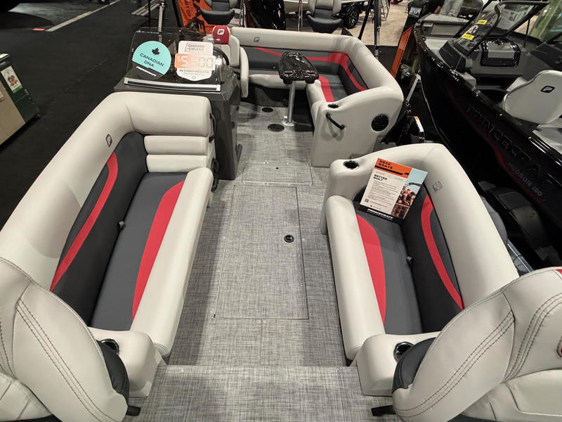 Princecraft Boats  2026 Princecraft Ventura 224 SE (Black and Grey) Photo